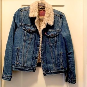 Levi’s Sherpa lined jacket